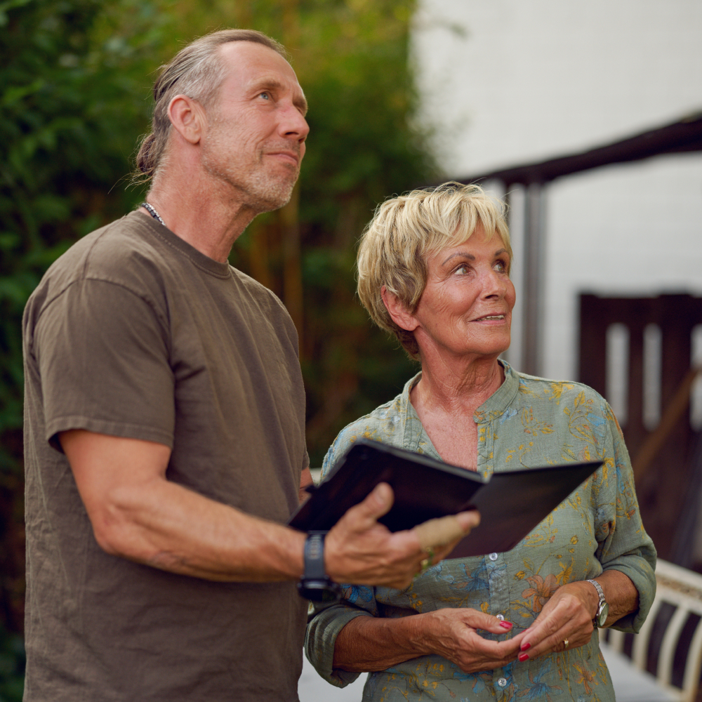 Shed designer talking to client